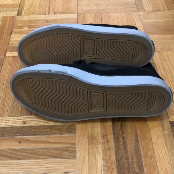 Nike Sneakers - Picture 5 of 5